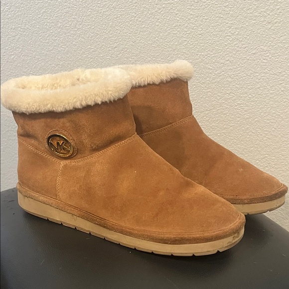 Michael Kors Women's Brown Suede Fur-Lined Boots - Picture 1 of 10